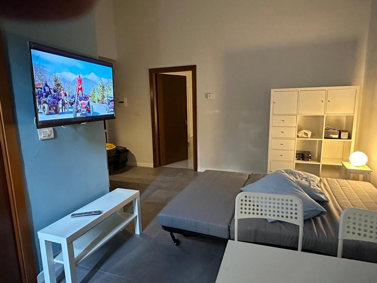 Casa Susanna - Delizioso Piano Terra, Centralissimo, Superservito, Tranquillo, Appena Fuori Ztl Parcheggio Libero Терні Екстер'єр фото