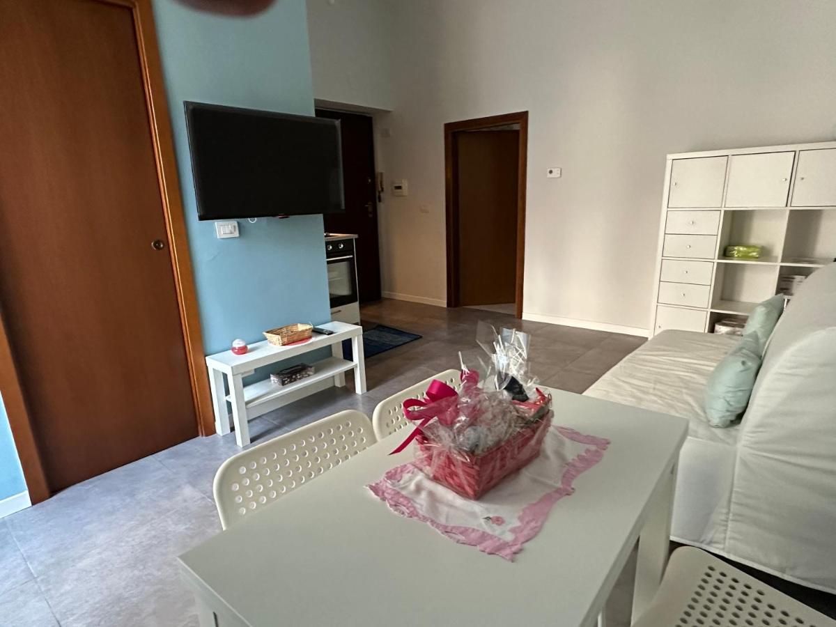 Casa Susanna - Delizioso Piano Terra, Centralissimo, Superservito, Tranquillo, Appena Fuori Ztl Parcheggio Libero Терні Екстер'єр фото